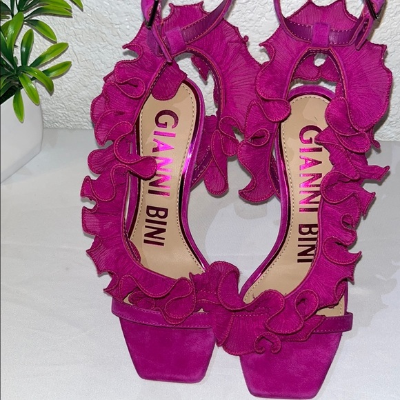Gianni Bini Pink Stiletto Heels with Straps - Picture 1 of 11
